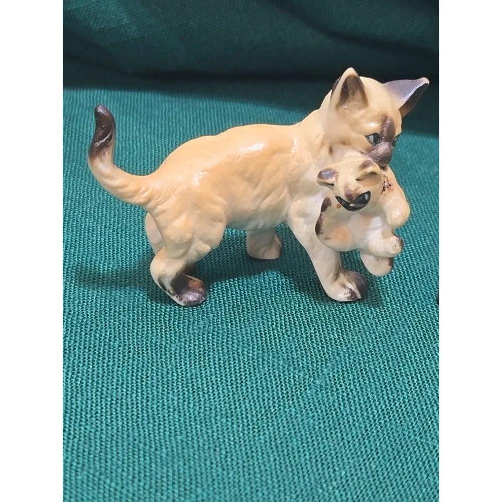 Siamese Cat Trio Miniature Figurine Mom 2 Kitten Vintage Bone China Japan